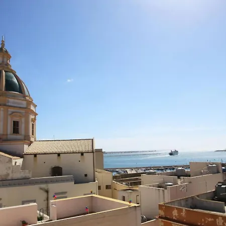 Cameo - Elegante Attico Nel Cuore Di Appartement Trapani